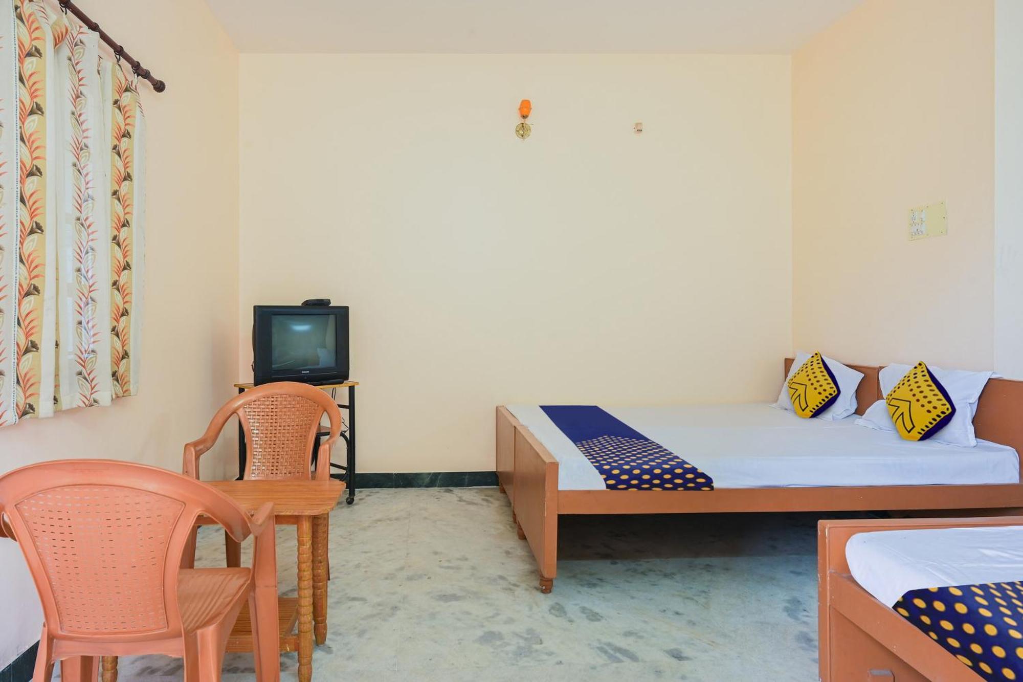 Hotel O Vel Vel Guest House 帕拉尼 外观 照片