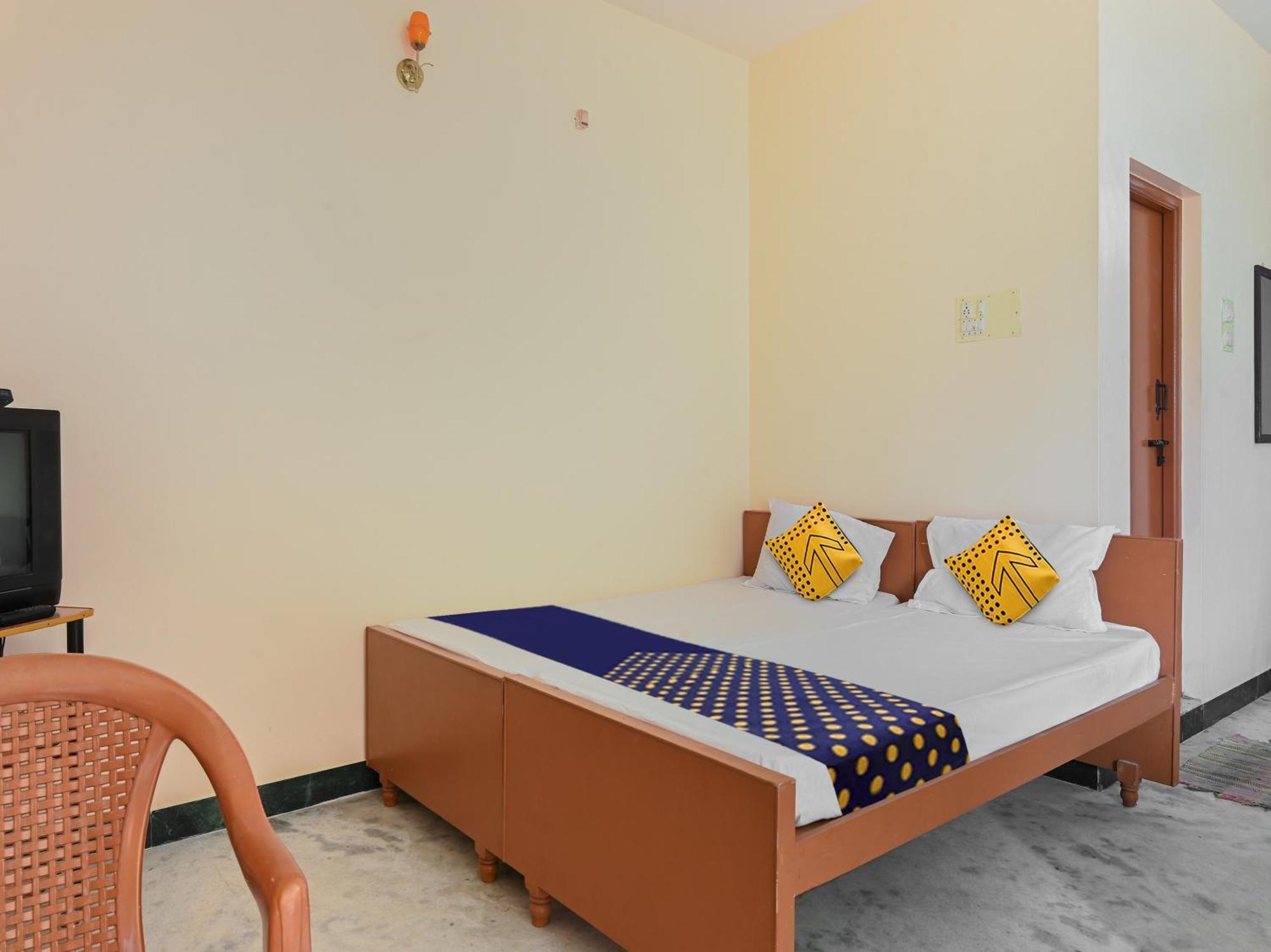Hotel O Vel Vel Guest House 帕拉尼 外观 照片