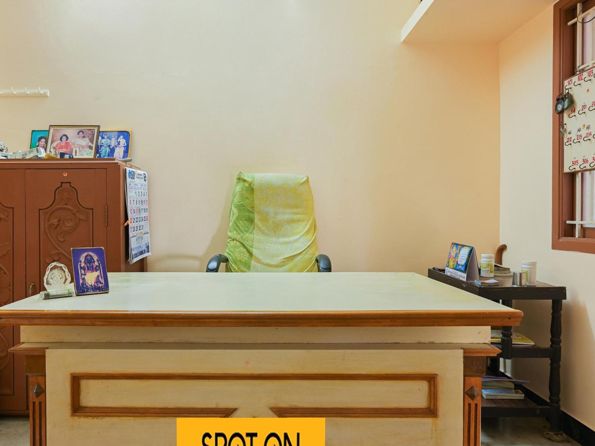 Hotel O Vel Vel Guest House 帕拉尼 外观 照片